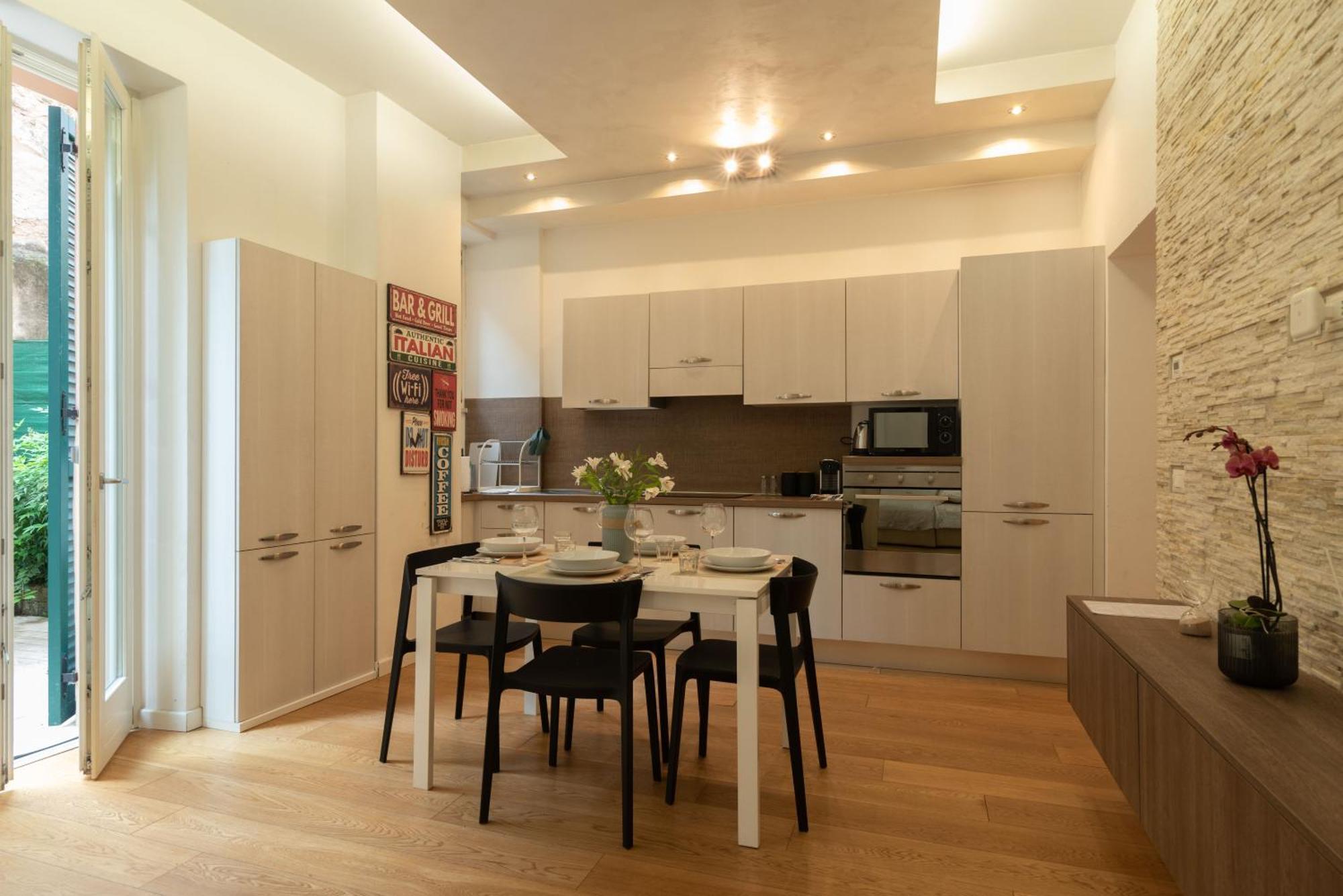 Veronetta Lovely With Patio! Appartamento *