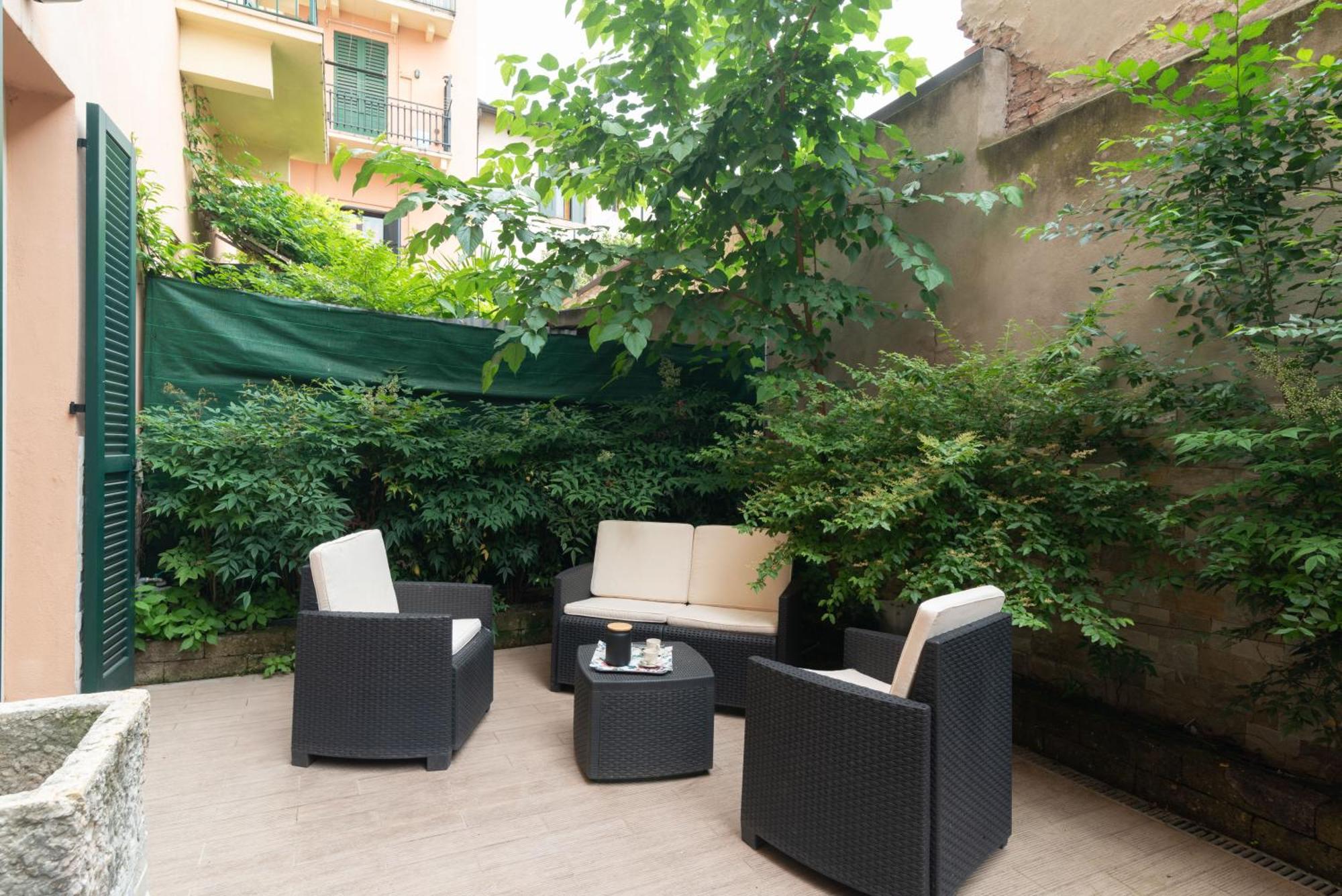 Veronetta Lovely With Patio! Appartamento Verona